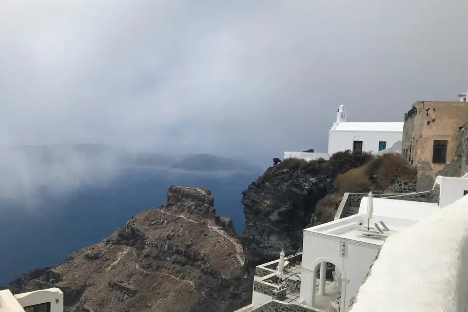 Imerovigli.