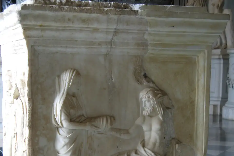 Romeins reliëf met de geboorte van Zeus.